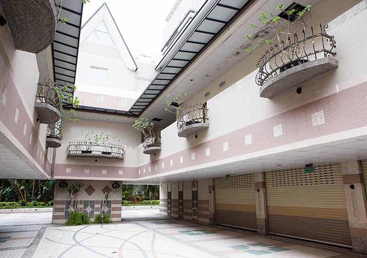Royal Group Motel Chien Kuo Branch Kaohsiung Exterior photo